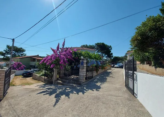 Kuca Luce-soba Br.3 3* 말리로시니