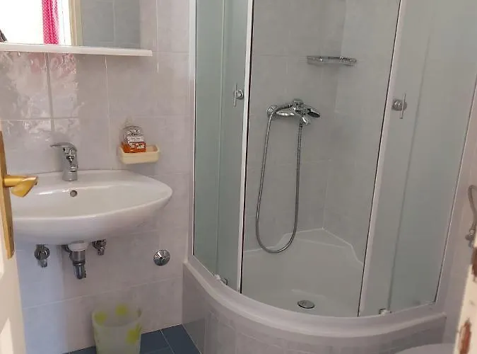 Kuca Luce-soba Br.3 게스트하우스