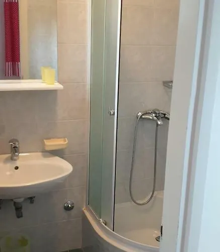 Kuca Luce-soba Br.3 게스트하우스 3*