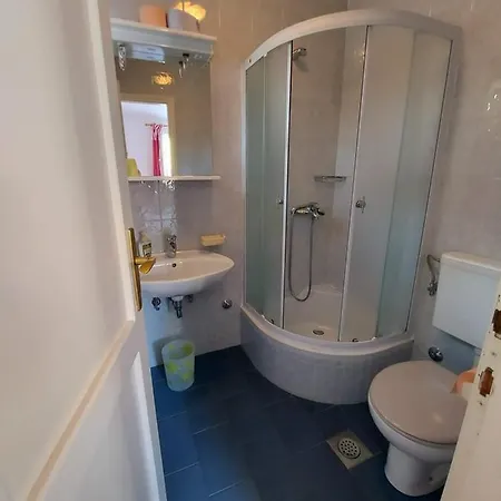 Kuca Luce-soba Br.3 Pensionat 3*