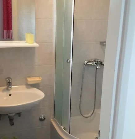 Kuca Luce-soba Br.3 Pensionat 3*